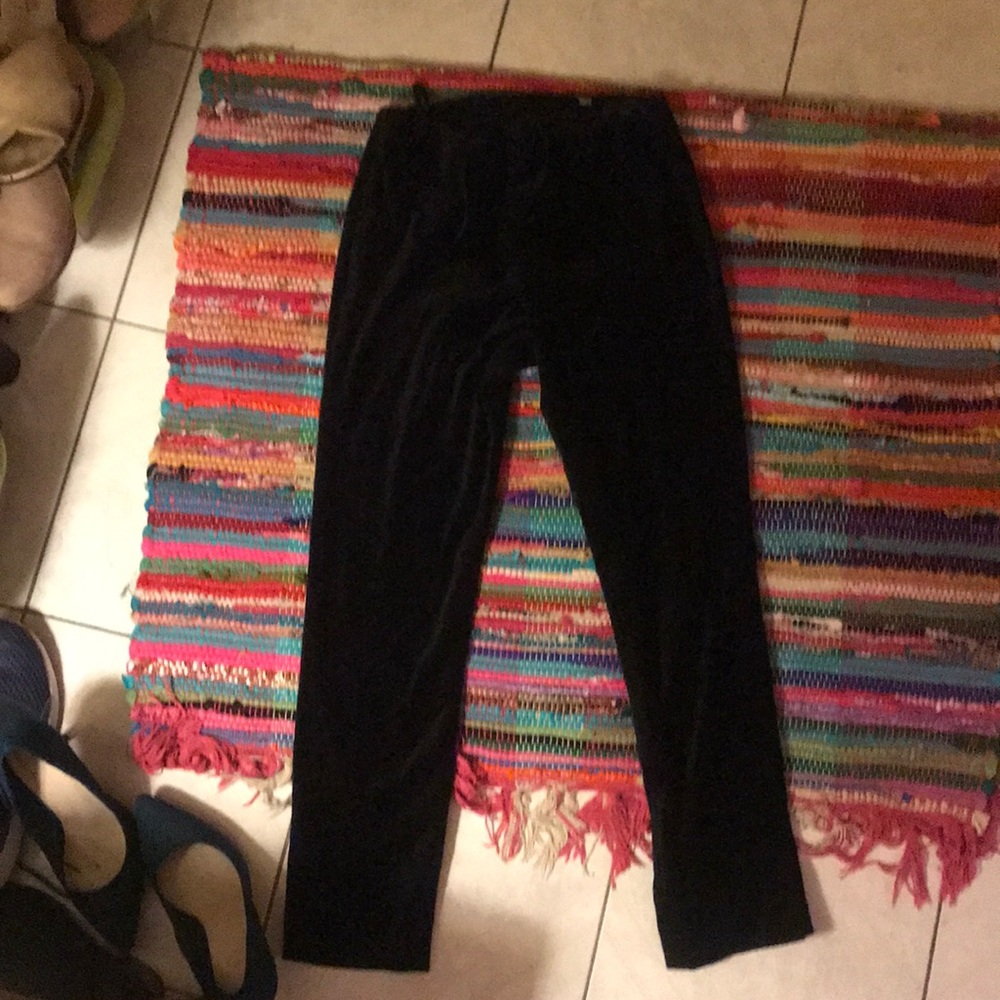 Vince velvet capris